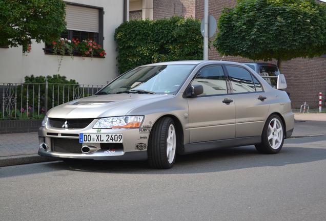 Mitsubishi Lancer Evolution IX