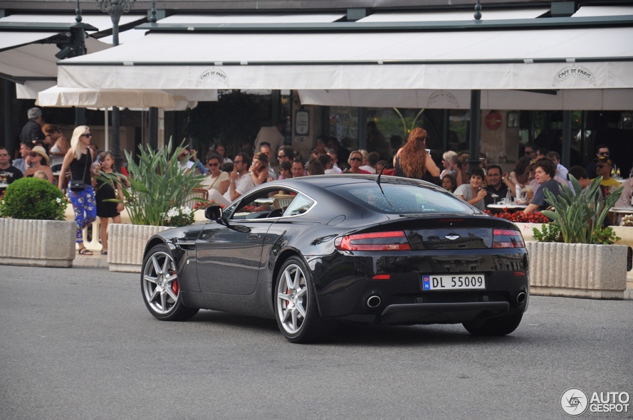 Aston Martin V8 Vantage