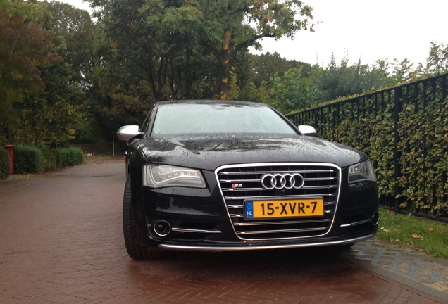 Audi S8 D4