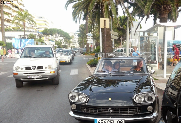 Ferrari 330 GT 2+2 Series I