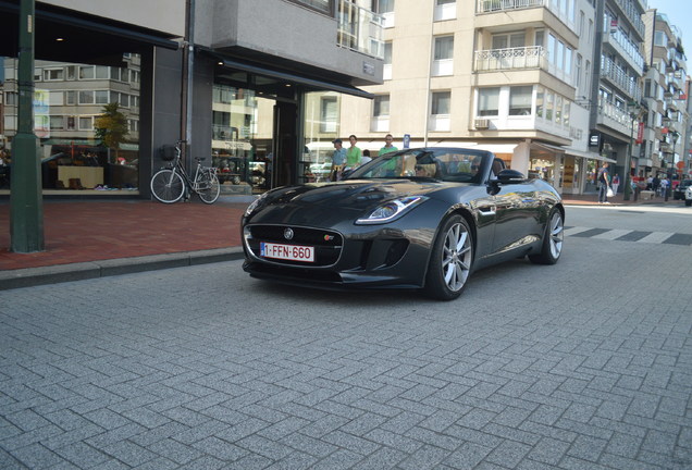 Jaguar F-TYPE S Convertible