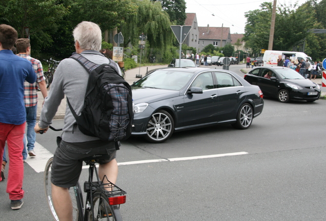 Mercedes-Benz E 63 AMG W212 V8 Biturbo