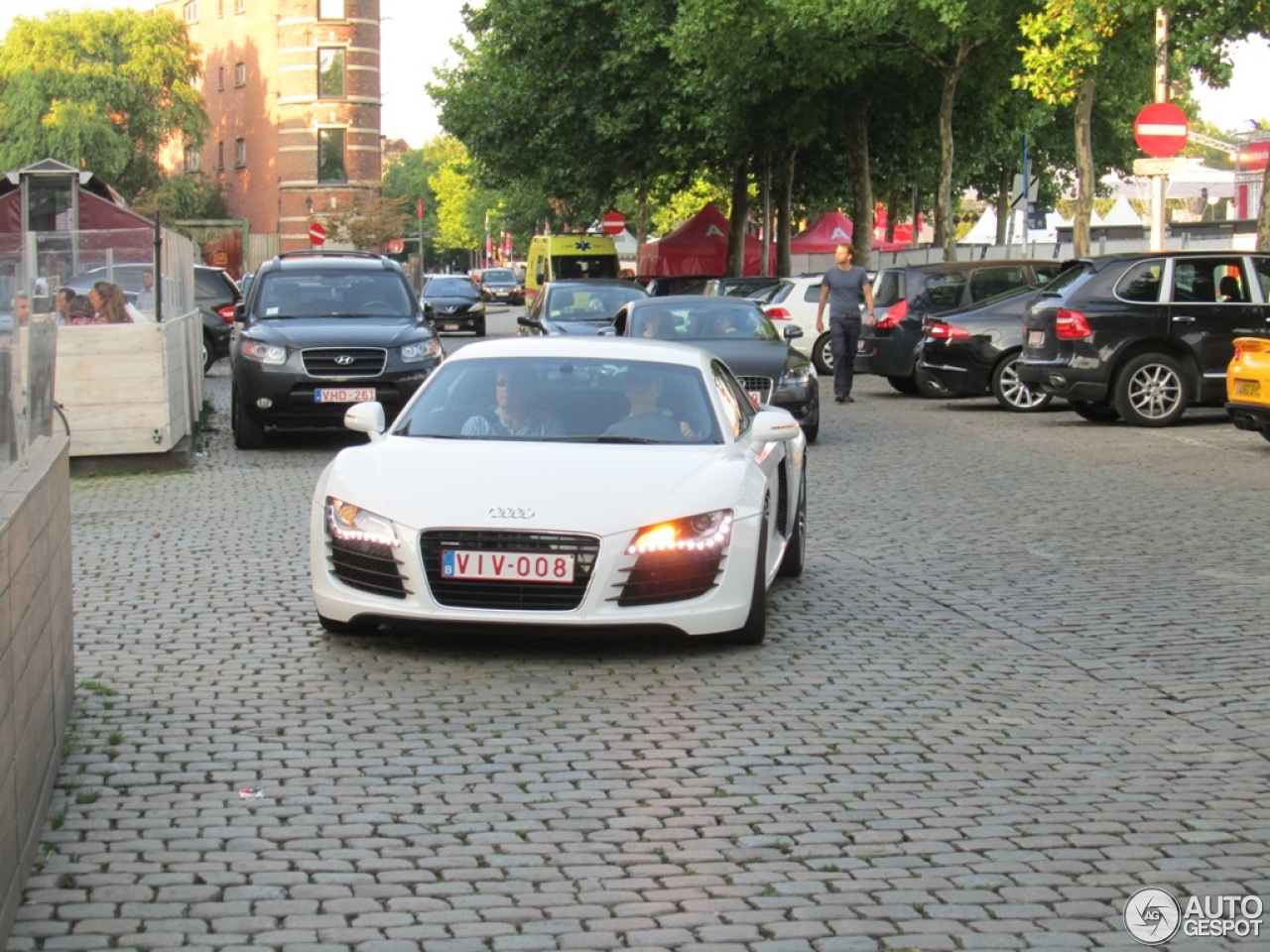 Audi R8