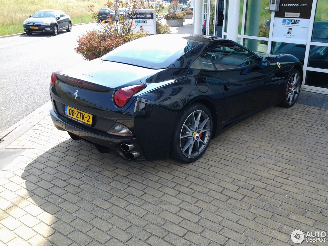 Ferrari California