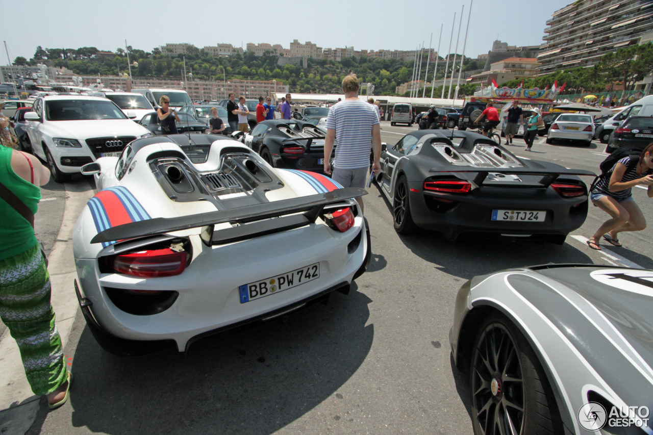 Porsche 918 Spyder Weissach Package