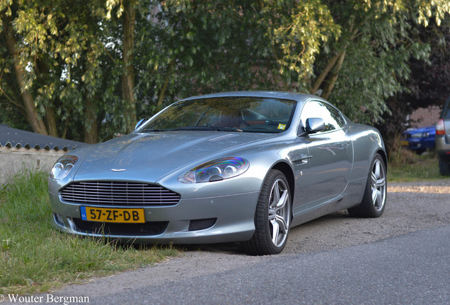 Aston Martin DB9