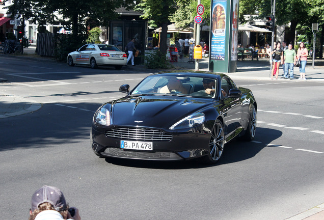 Aston Martin Virage 2011