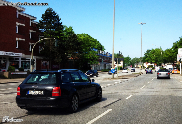 Audi RS4 Avant B5