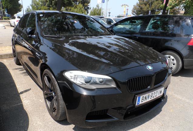 BMW M5 F10 2011