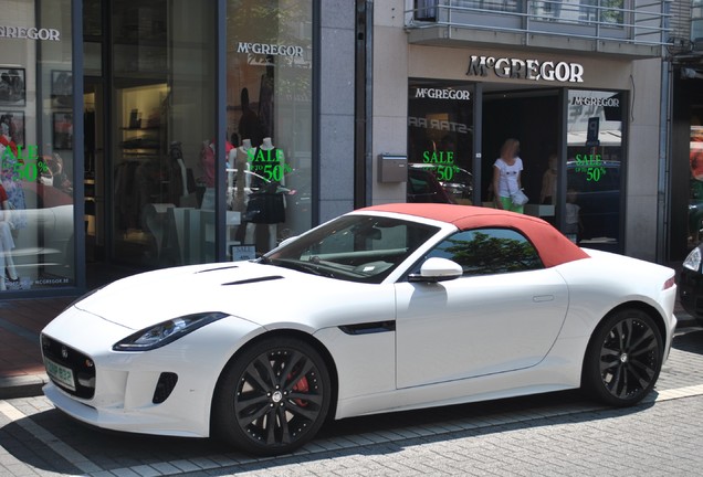 Jaguar F-TYPE S V8 Convertible