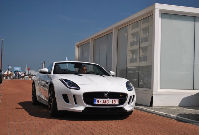 Jaguar F-TYPE S V8 Convertible