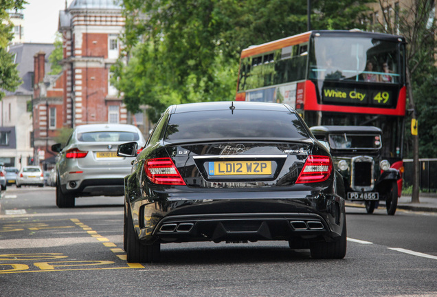 Mercedes-Benz C 63 AMG Coupé Black Series