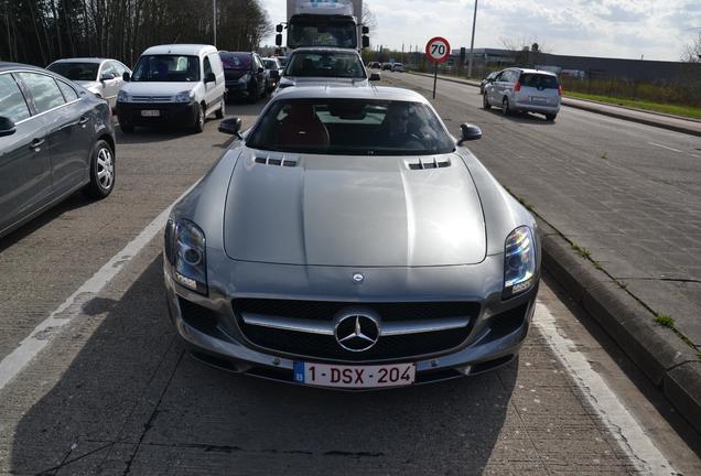 Mercedes-Benz SLS AMG