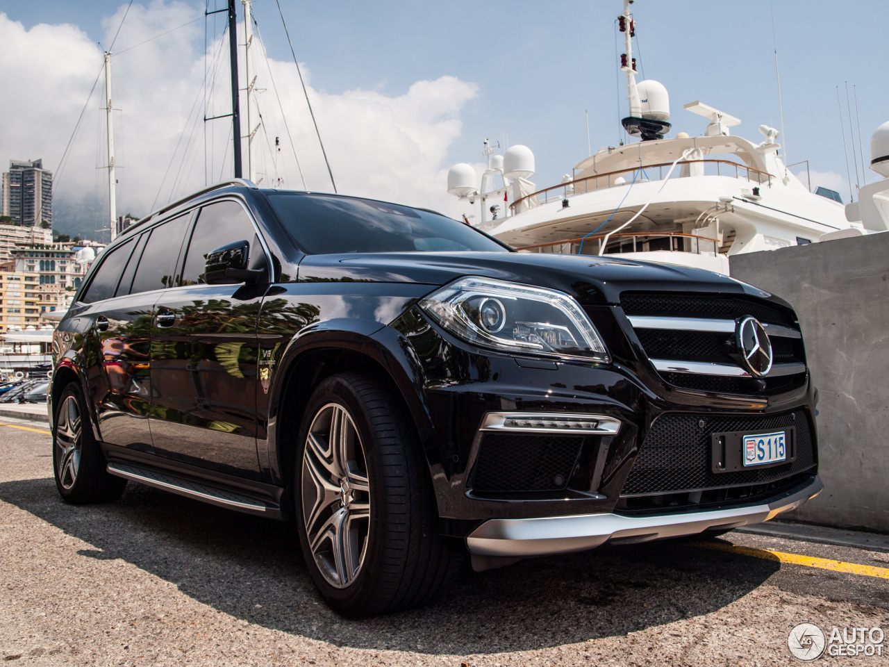 Mercedes-Benz GL 63 AMG X166