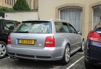 Audi RS4 Avant B5