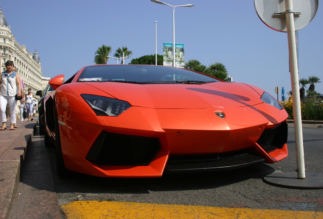 Lamborghini Aventador LP700-4