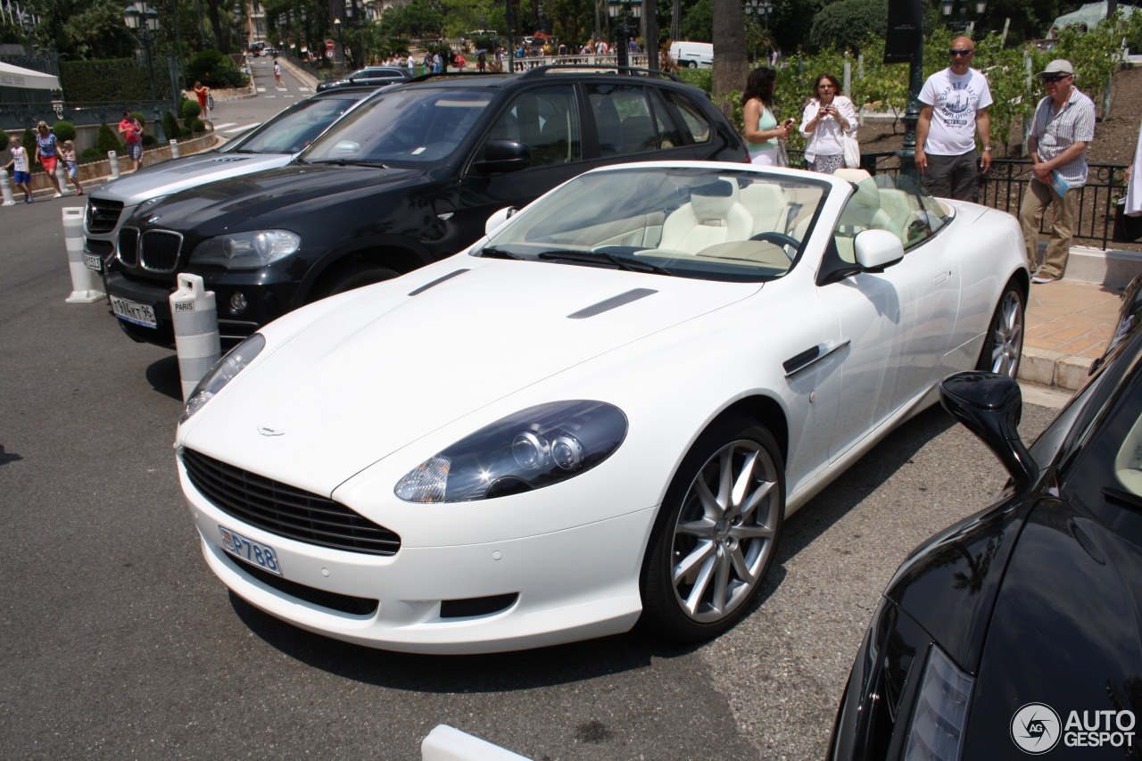 Aston Martin DB9 Volante