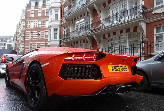 Lamborghini Aventador LP700-4