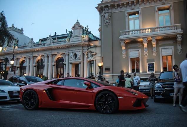 Lamborghini Aventador LP700-4