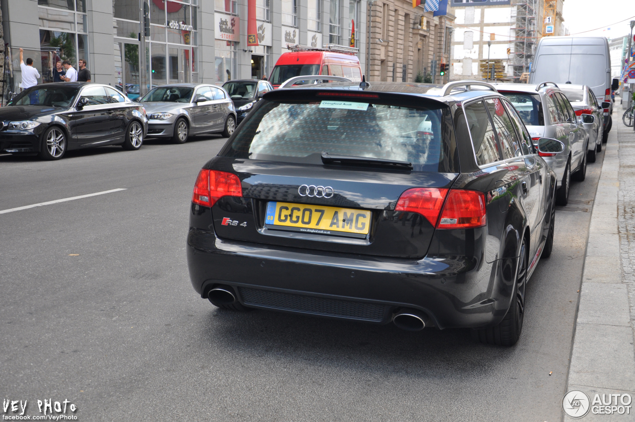 Audi RS4 Avant B7