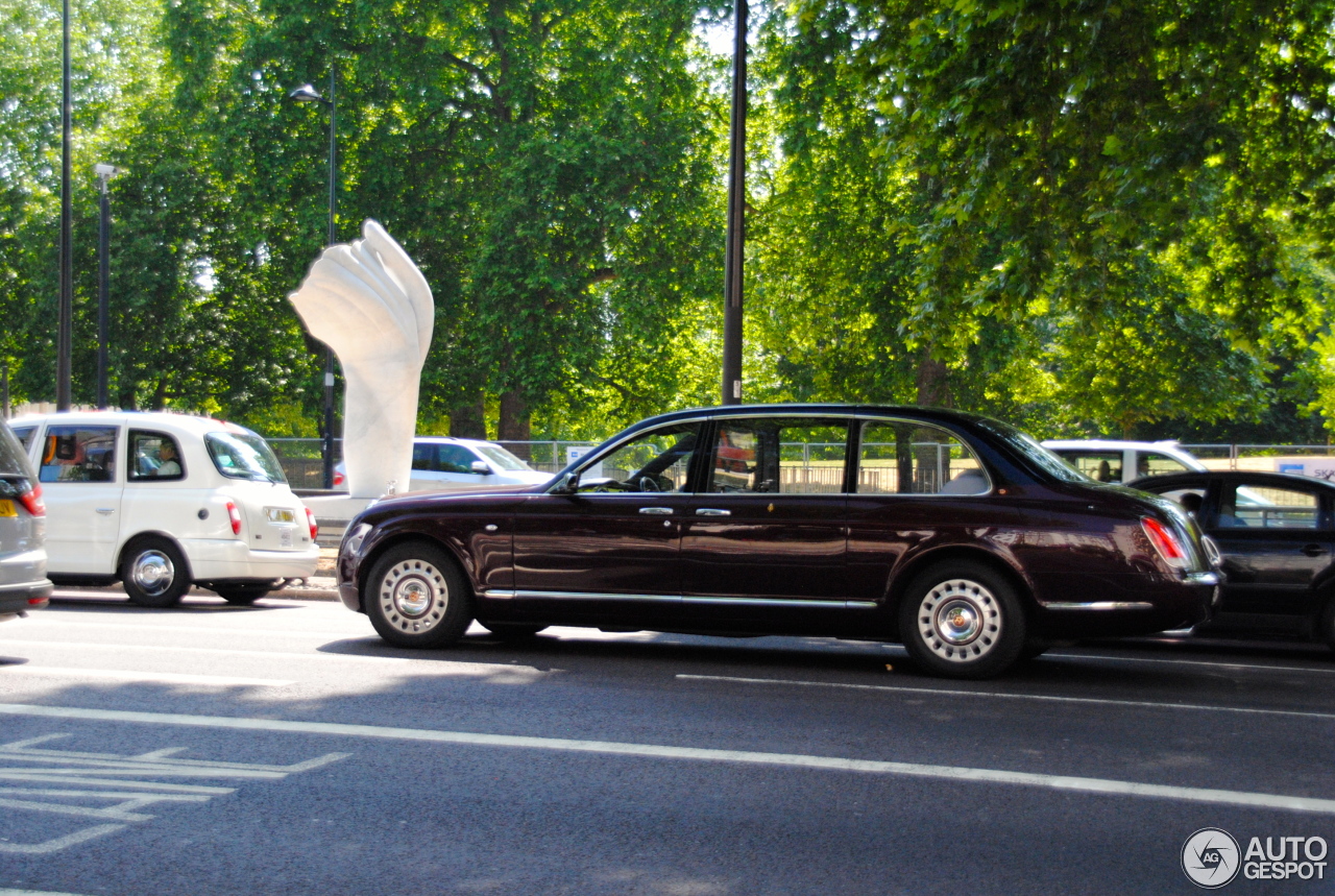 Bentley State Limousine