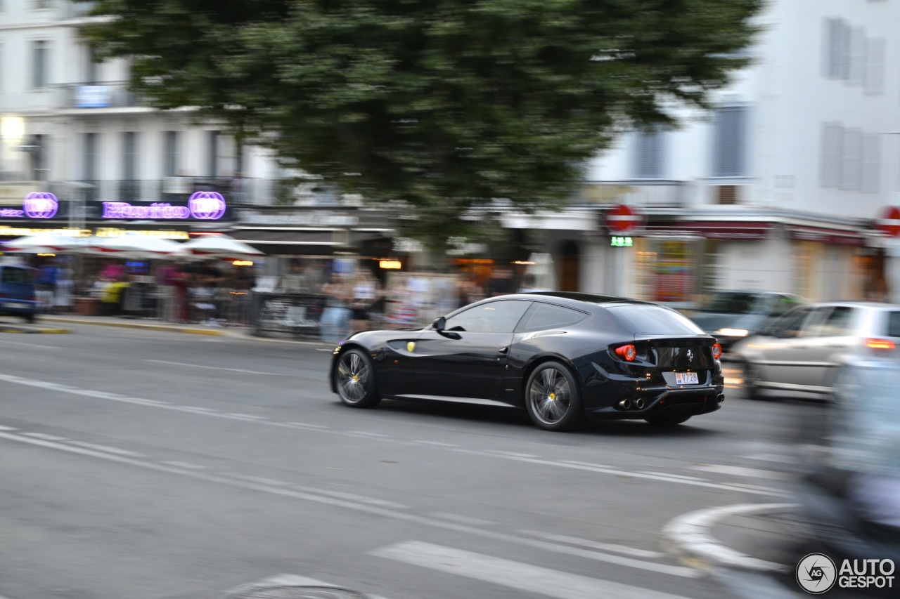 Ferrari FF