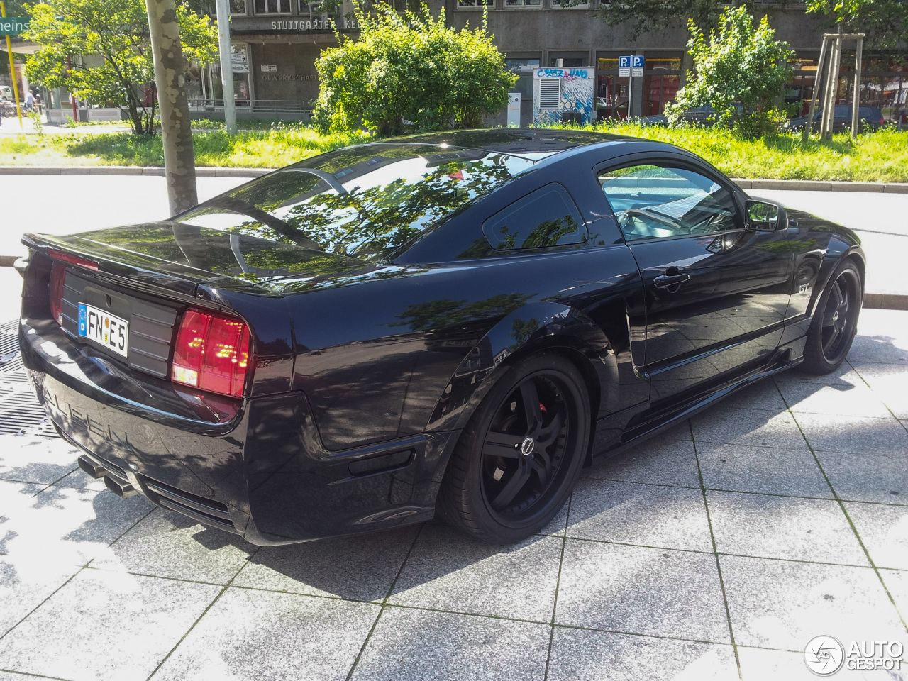 Saleen S281 3-Valve