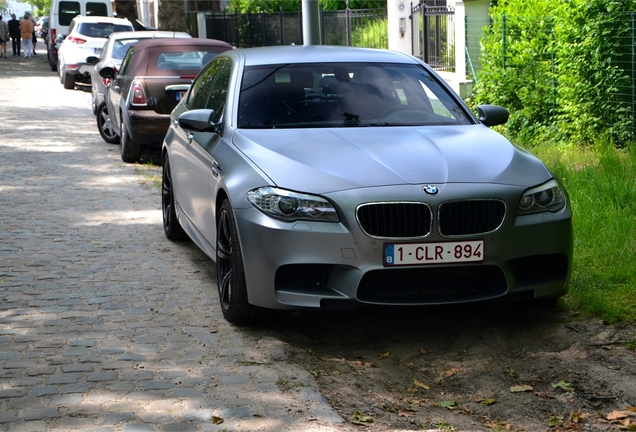 BMW M5 F10 2011