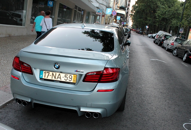 BMW M5 F10 2011