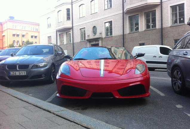 Ferrari Scuderia Spider 16M