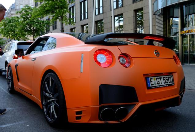 Nissan GT-R 2011