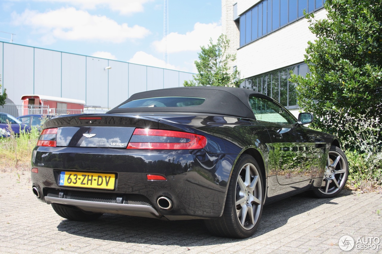 Aston Martin V8 Vantage Roadster