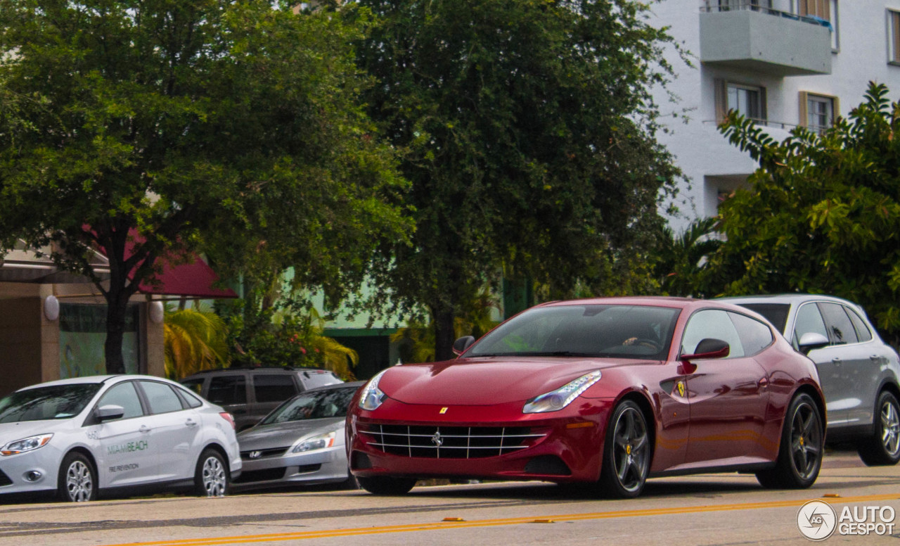 Ferrari FF