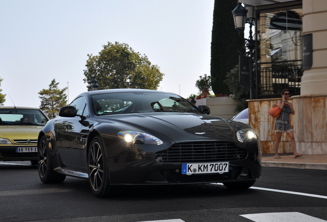 Aston Martin V8 Vantage S