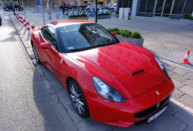 Ferrari California