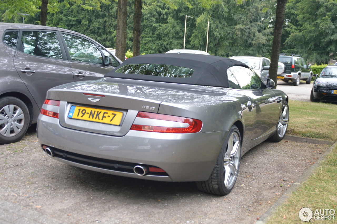 Aston Martin DB9 Volante