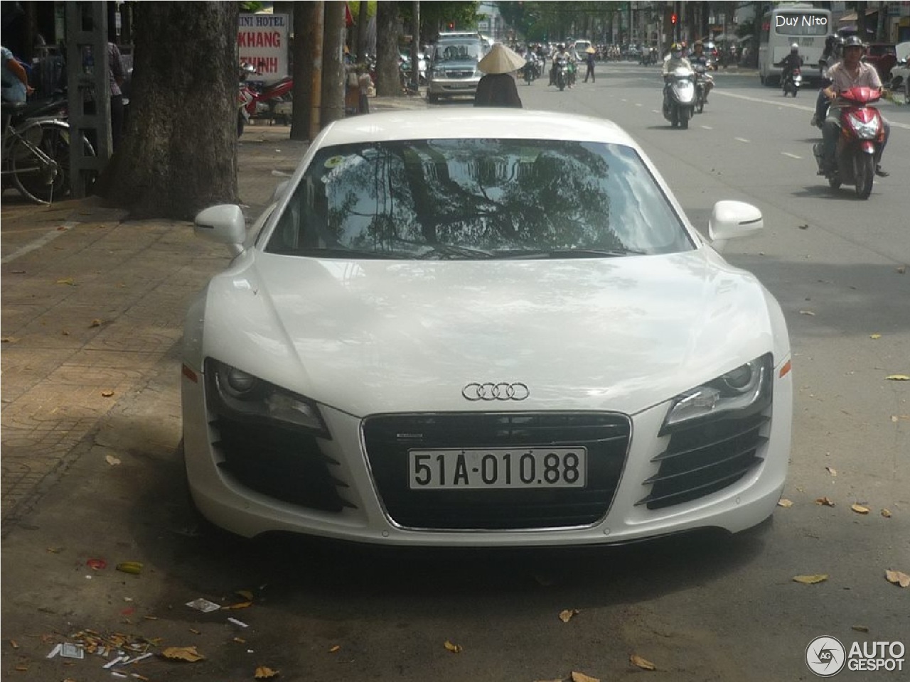 Audi R8