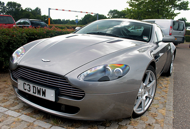 Aston Martin V8 Vantage