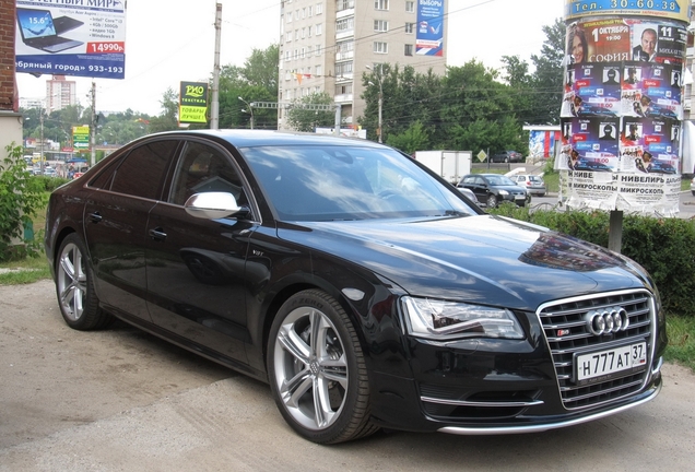 Audi S8 D4