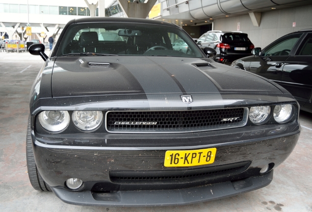 Dodge Challenger SRT-8