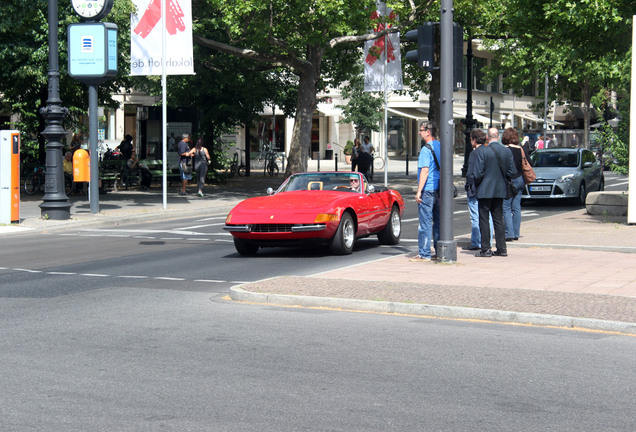 Ferrari 365 GTS/4 Daytona