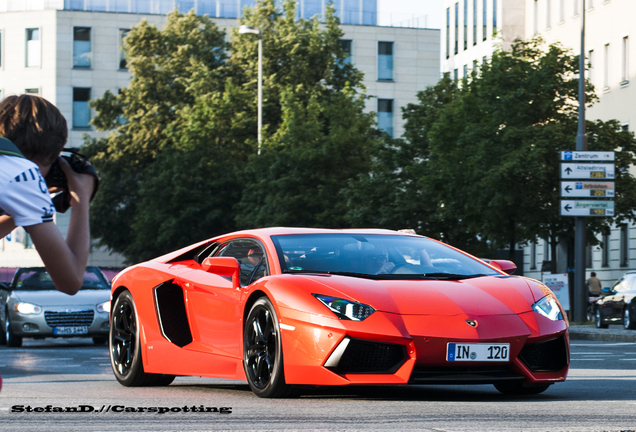 Lamborghini Aventador LP700-4