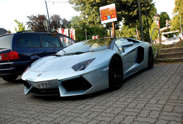 Lamborghini Aventador LP700-4 Roadster