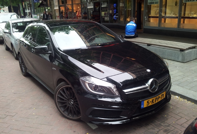 Mercedes-Benz A 45 AMG