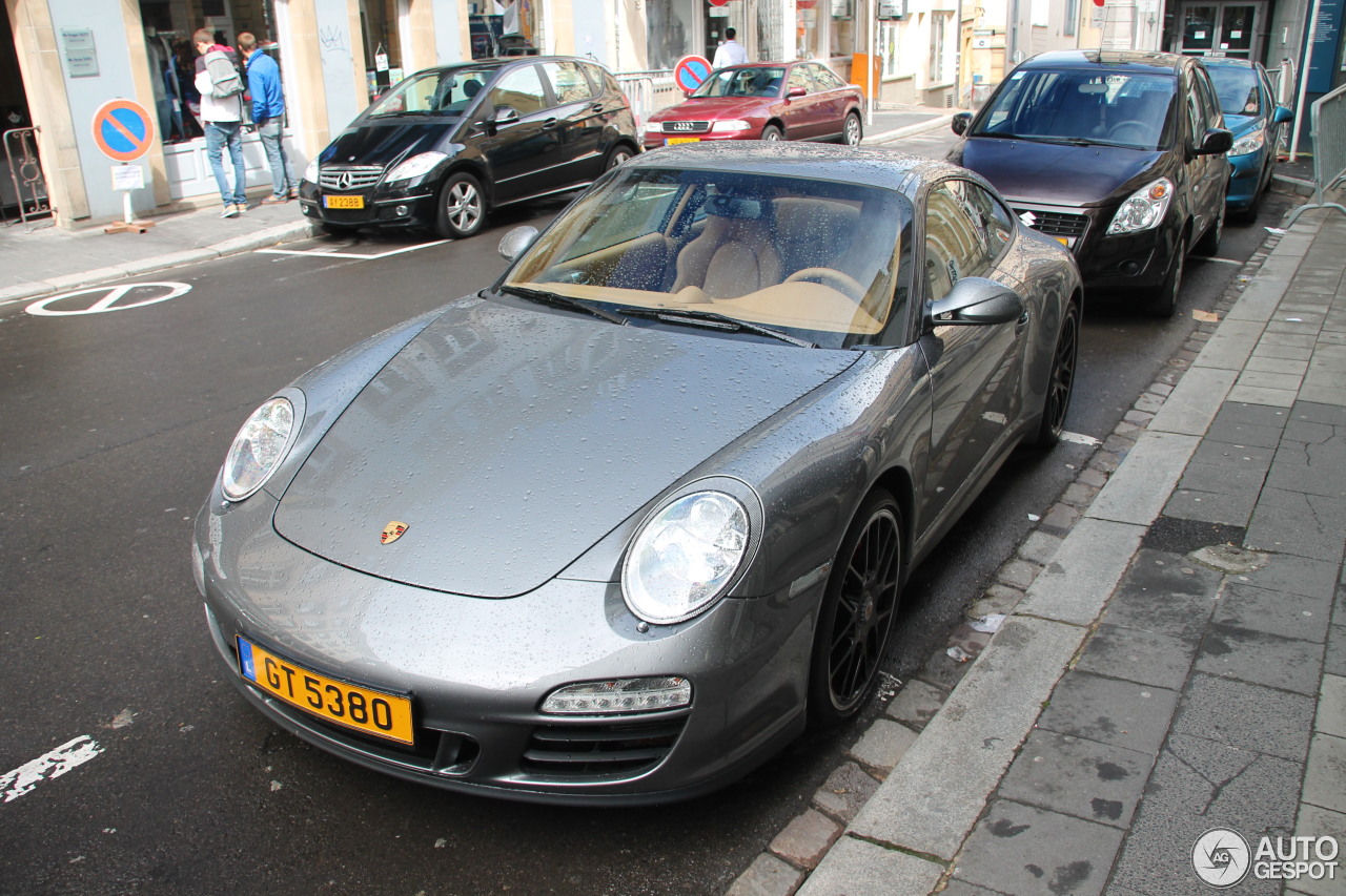 Porsche 997 Carrera 4 GTS