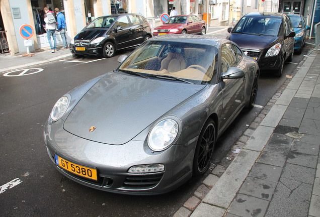 Porsche 997 Carrera 4 GTS