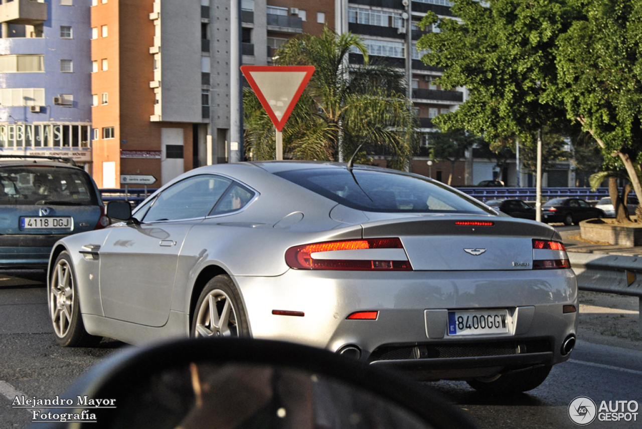 Aston Martin V8 Vantage