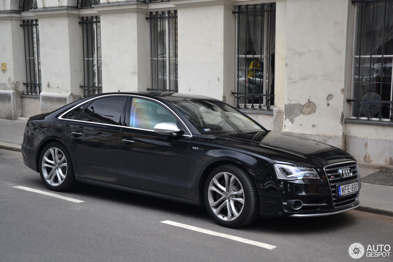 Audi S8 D4