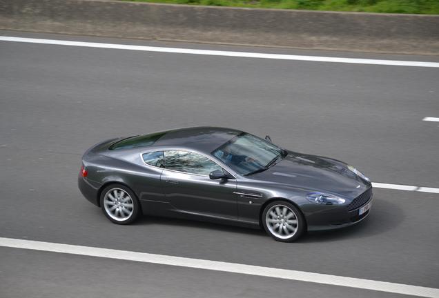 Aston Martin DB9