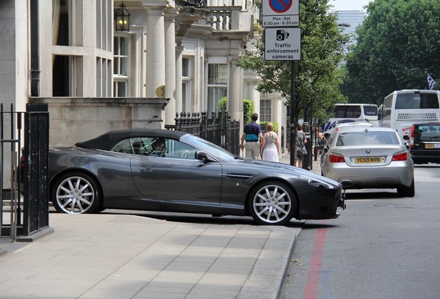 Aston Martin DB9 Volante